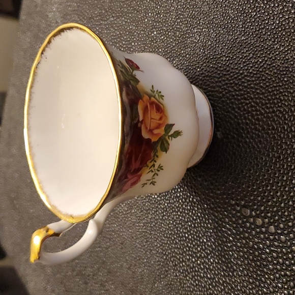Vintage tea cup - Picture 3 of 5
